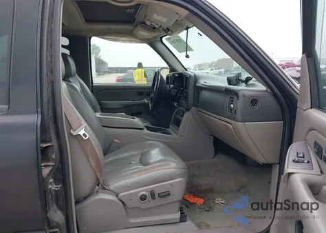 2004 Chevrolet Tahoe Lt из США, поврежденный, VIN 1GNEC13Z84R178728